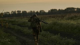 Vídeo prova que a guerra na Ucrânia é encenada?