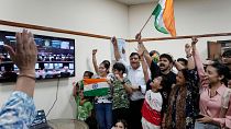 تماشای پخش زنده فرود کاوشگر هند بر روی کره ماه