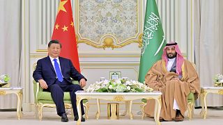 الرئيس الصيني شي جين بينغ يلتقي ولي العهد السعودي الأمير محمد بن سلمان في القصر الملكي بالرياض، المملكة العربية السعودية، الخميس 8 ديسمبر، كانون الأول 2022