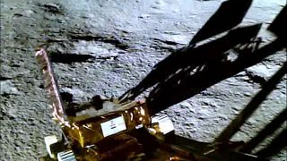 Allunaggio, il rover indiano raggiunge la superficie della Luna