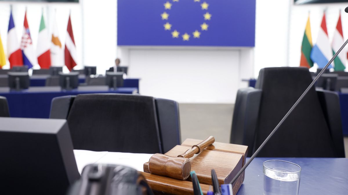 قانون الخدمات الرقمية للاتحاد الأوروبي يدخل حيز التنفيذ 