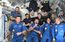 Capture d'écran des 11 astronautes actuellement à bord de l'ISS, 27/08/2023