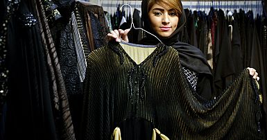 The abaya: the women's outfit that's become a must-have fashion ...