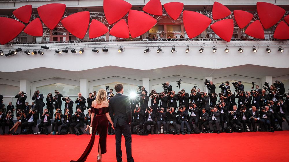 Festival Film Venesia menyambut beberapa bintang kelas atas di karpet merah, meskipun pemogokan sedang berlangsung