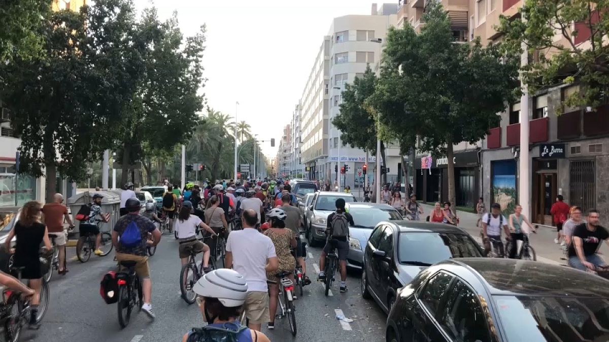 Fahrradprotest gegen den Wegfall von Radwegen in Spanien