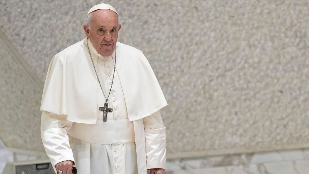 Pope says 'backward' US conservatives have replaced faith with ideology thumbnail