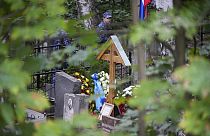 La tombe du chef du groupe Wagner, Evguéni Prigojine, après des funérailles au cimetière de Porokhovskoye à Saint-Pétersbourg, Russie, mardi 29 août 2023.