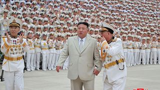 كيم جونغ أون يزور المقر الرئيسي للبحرية في كوريا الشمالية. 2023/08/27
