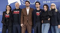 Die Jury in Venedig. Von links nach rechts: Laura Poitras, Martin McDonagh, Santiago Mitre, Damien Chazelle, Shu Qi und Jane Campion