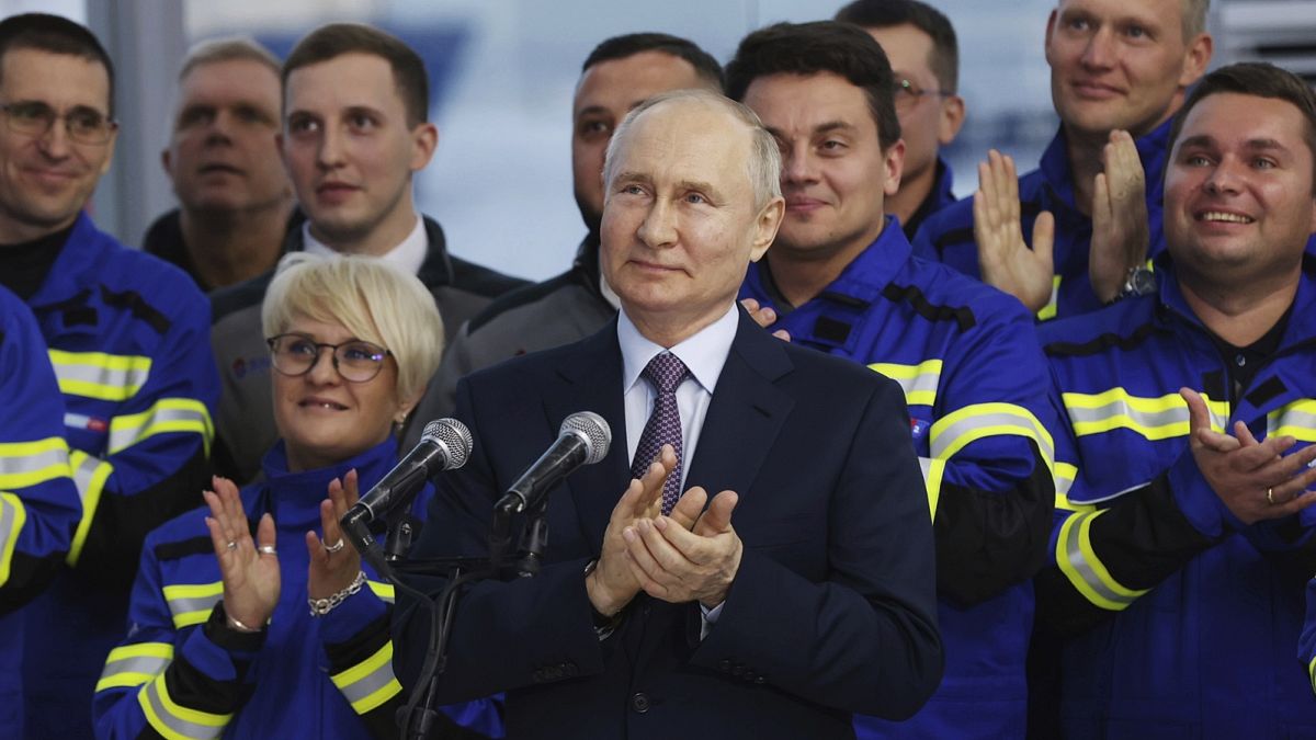 Wladimir Putins Krieg gegen die Ukraine wird im Wesentlichen durch den internationalen Verkauf russischer fossiler Brennstoffe gestützt.