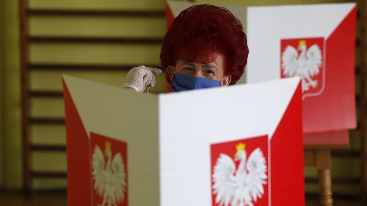Eine Polin wählt (Aufnahme vom 12. Juli 2020)