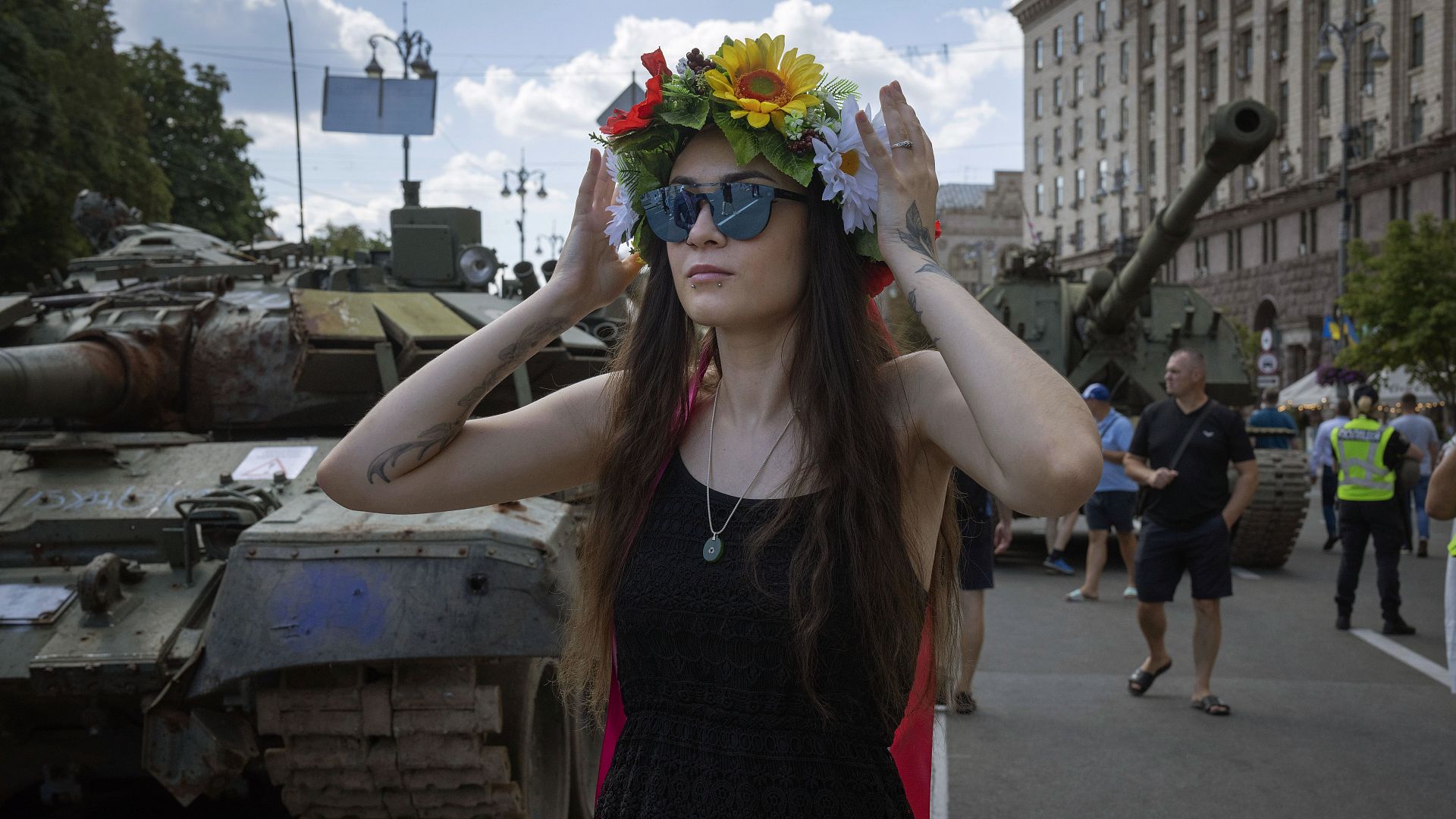 'Nudes for war effort' campaign backs Ukrainian parliament's porn legalisation bill | Euronews