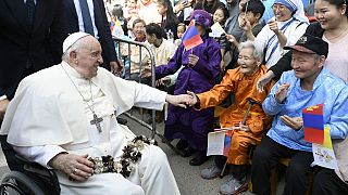 Папа римский Франциск во время визита в столицу Монголии Улан-Батор