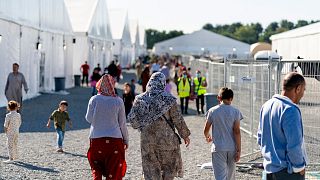 اردوگاه پناهندگان افغان در پایگاه مشترک مک گوایر نیوجرسی، در ۲۷ سپتامبر ۲۰۲۱.