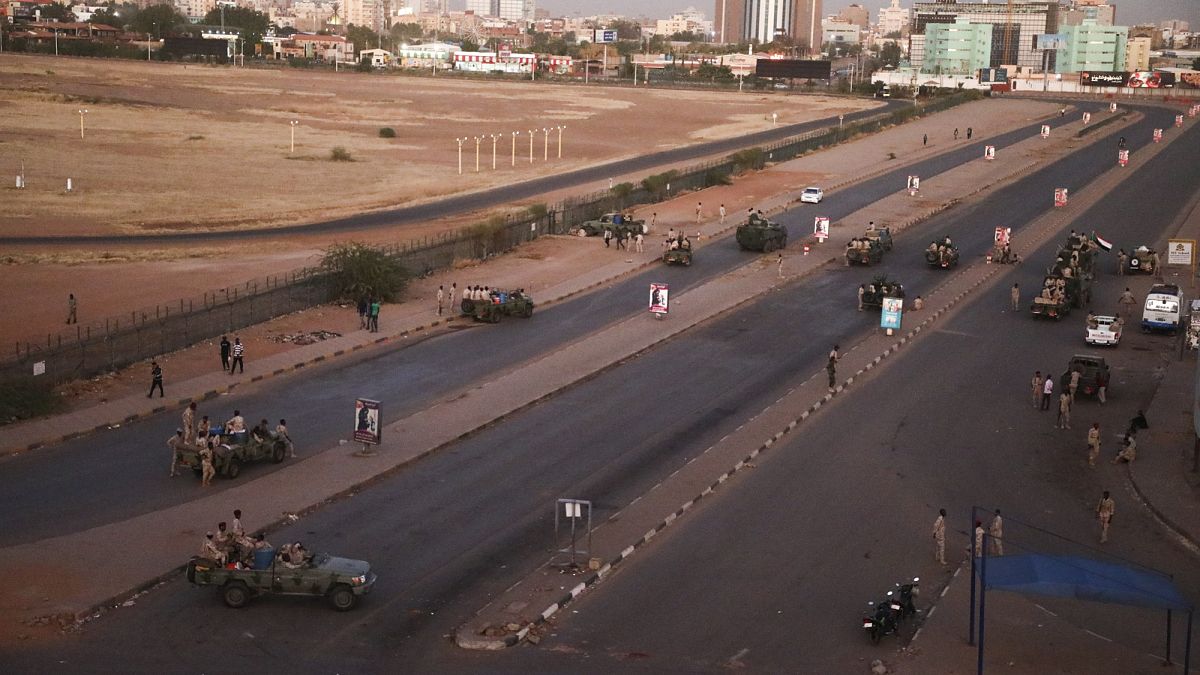 قوات الدعم السريع التابعة للجنرال حمدان دقلو حميدتي في شوارع العاصمة الخرطوم 14/01/2020 