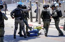 مواجهات قي تل أبيب بين الشرطة الإسرائيلية وطالبي لجوء إريتريين