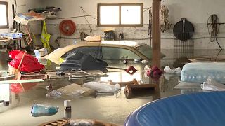 مياه الأمطار غمرت البيوت والأقبية في عدة مدن إسبانية