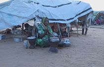 لاجئة سودانية في مخيم للاجئين في تشاد
