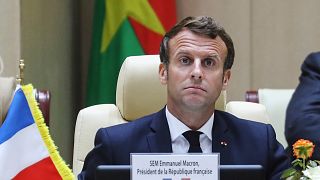Fransa Cumhurbaşkanı Emmanuel Macron, Sahel Zirvesi'nde konuşurken 