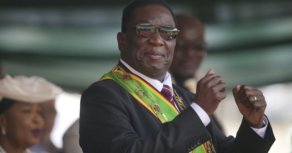 Zimbabwe’s President Mnangagwa sworn in after disputed poll Zimbabwe’s President Mnangagwa sworn in after disputed poll