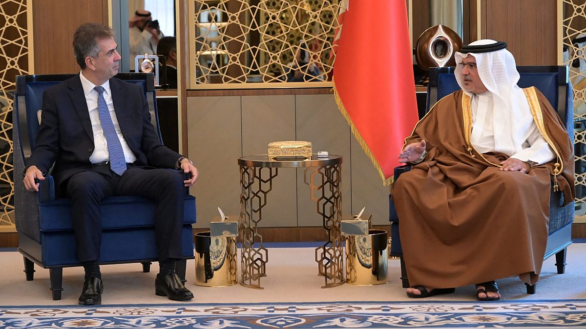 إيلي كوهين يلتقي ولي عهد البحرين الأمير سلمان بن حمد آل خليفة 
