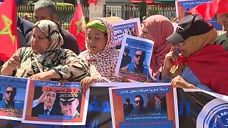 Μαρόκο: Διαμαρτυρία έξω από το κοινοβούλιο στο Ραμπάτ για τον θάνατο των δύο τουριστών