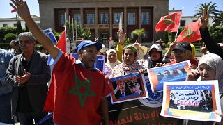 Протест у здания парламента в Рабате