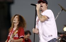Archivo: el cantante Steve Harwell, de Smash Mouth, actúa con la banda en Anaheim, California. 29 de septiembre de 2008