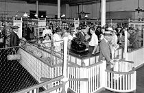 Il supermercato Piggly Wiggly, Memphis, Tennessee, in una foto del 1918