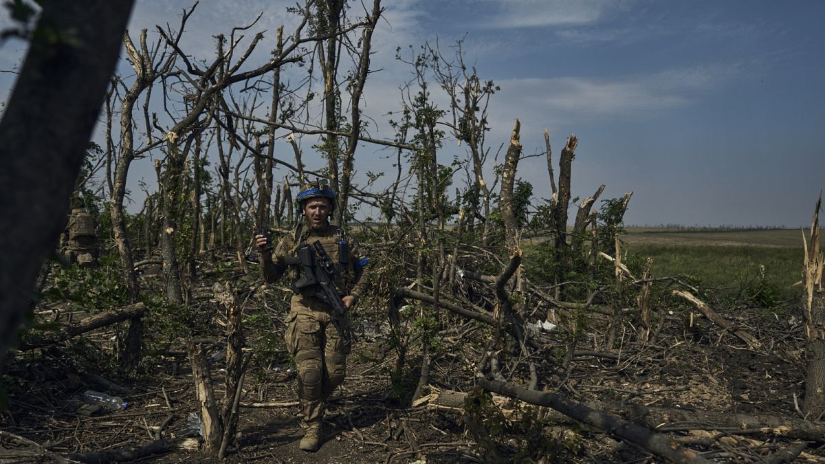 Ukrán katona a bahmuti térségben