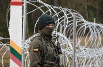 Litván határőr a belorusz határon