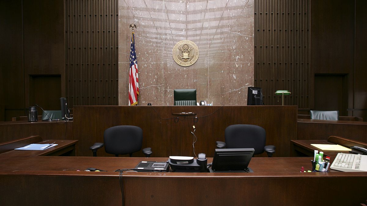 قاعة محكمة القاضي سيم ليك في محكمة روبرت كيسي الفيدرالية