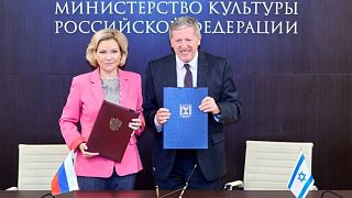 امضای توافقنامه همکاری سینمایی توسط سفیر اسرائیل در مسکو و وزیر فرهنگ روسیه