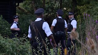 A szökött férfit nagy erőkkel keresik a brit hatóságok