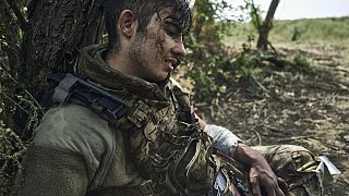Ein verwundeter ukrainischer Soldat bei Bachmut