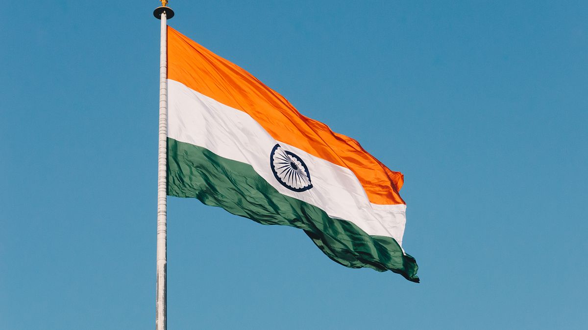 Sebbene l'India sia il nome più comunemente usato per il Paese, viene spesso chiamata Bharat e Hindustan dai funzionari e dal pubblico. 