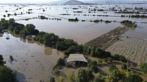 Yunanistan'ın orta kesimlerindeki Karditsa'da köyler sel sularına gömüldü