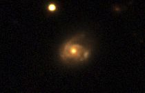 Kara deliklerle ilgili yeni araştırmada, yıldızlar��n bir anda değil parça parça yutulduğu ortaya çıktı