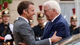 الرئيسان الفرنسي إيمانويل ماكرون والألماني فرانك فالتر شتانماير