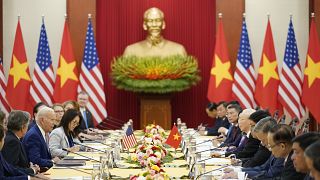الرئيس الأميركي جو بايدن في فيتنام