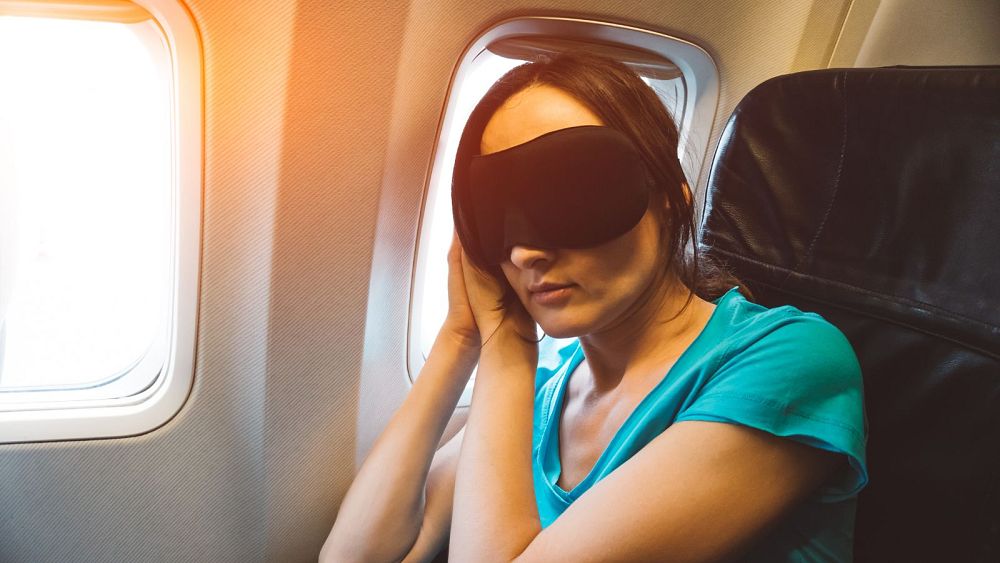 The best way to beat jet lag? With your stomach, scientists say