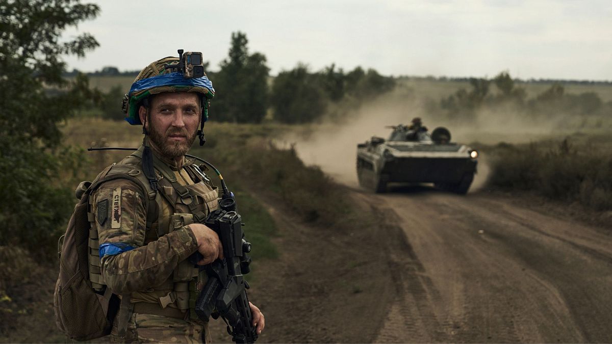 سرباز اوکراینی در نزدیکی باهموت