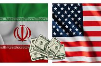 پرچم‌های آمریکا و ایران