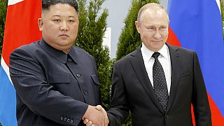 Kim Jong Un ve Vladimir Putin Rusya'nın doğu şehri Vladivostok'ta bir araya geldi