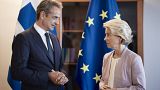 Kiriakosz Micotakisz görög miniszterelnök és Ursula von der Leyen, az Európai Bizottság elnöke
