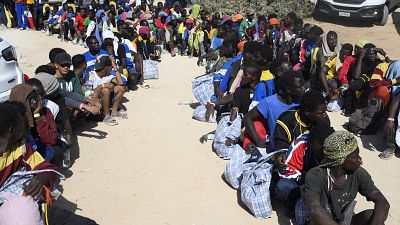 أعداد قياسية من المهاجرين في لامبيدوزا