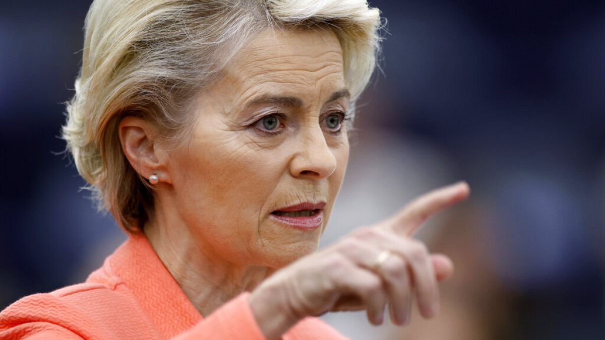 La présidente de la Commission européenne, Ursula von der Leyen, s'exprime au Parlement européen, le mercredi 5 octobre 2022,