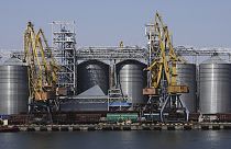 Silos de cereais no porto marítimo de Odessa, Ucrânia
