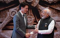 Hindistan Başbakanı Narendra Modi, G-20 Zirvesi kapsamında ülkesine gelen Kanada Başbakanı Justin Trudeau'yu karşılarkenve