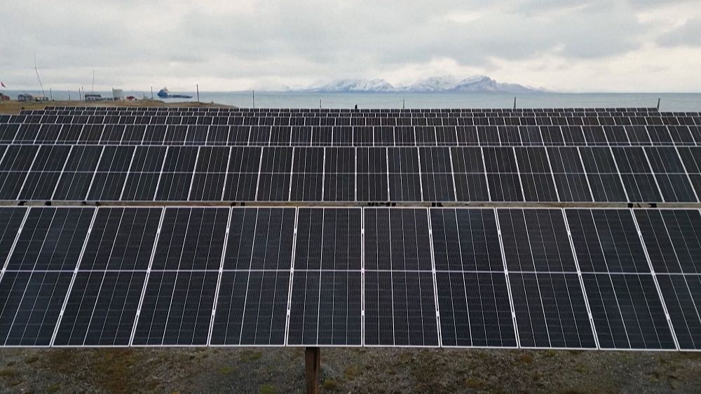 Solar panels installed in remote Arctic community to power green energy transition thumbnail
